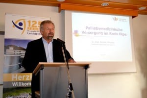 Vorsitzender Dr. Reinhard Hunold erläuterte die palliativmedizinischen Strukturen im Kreis Olpe